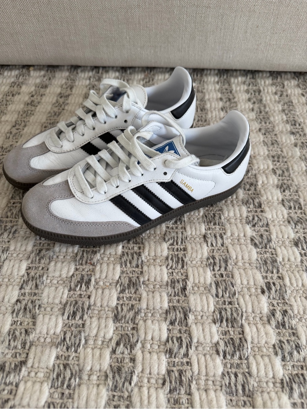 Adidas Samba Classic Sneakers White & Black men’s size 5.5 women’s size 7